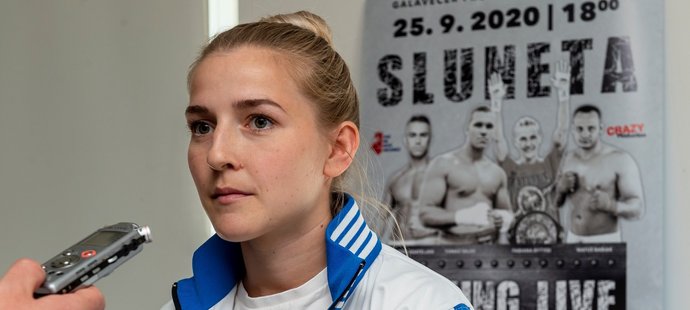 Česká boxerka Fabiána Bytyqi se vedle boxu věnuje také práci dětské ergoterapeutky