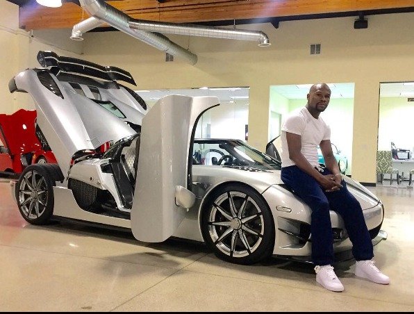 Floyd Mayweather a další nové autíčko.