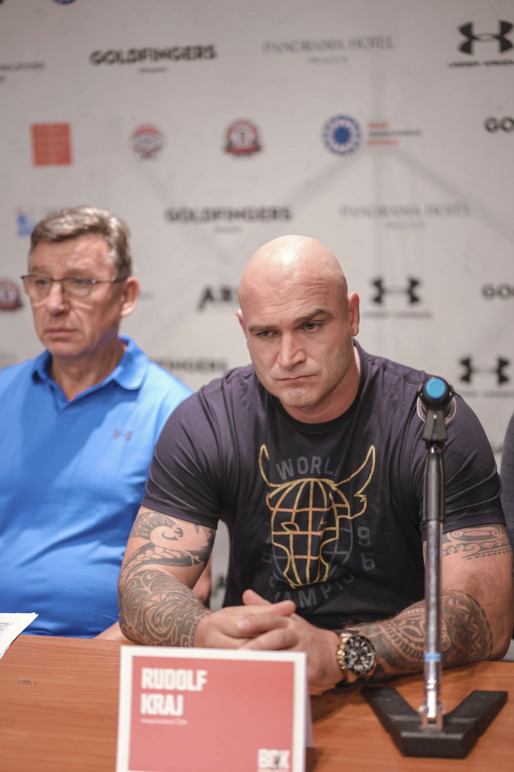 Bývalý český boxer Rudolf Kraj na tiskové konferenci