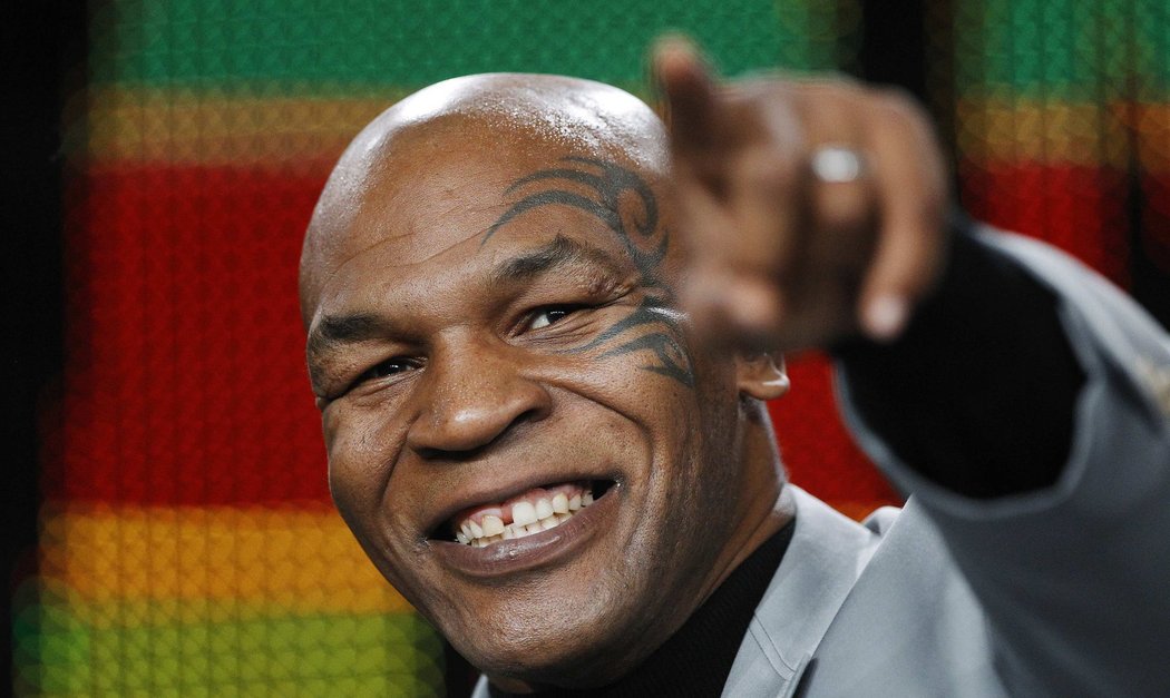 Mike Tyson zdraví diváky v show Animal Planet