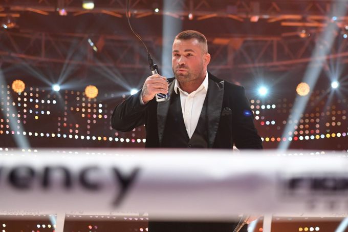 Policie u Vémoly kvůli napadení. Neuvěřitelně mě to uráží, reaguje bijec Policie u Vémoly kvůli napadení. Neuvěřitelně mě to uráží, reaguje bijec