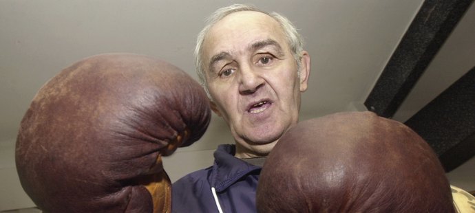 Ve věku 72 let zemřel legendární český boxer Bohumil Němeček, olympijský vítěz z Říma 1960 a bývalý mistr Evropy
