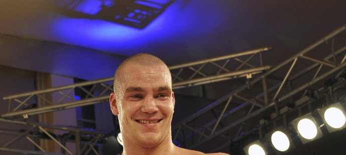 Český boxer Ondřej Pála vybojoval 1. dubna v Berlíně titul profesionálního mistra Evropy v těžké váze organizace WBO.