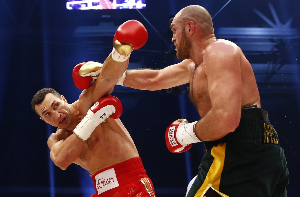 Brit Tyson Fury se slavného Ukrajince Vladimira Klička v souboji o titul mistra světa určitě nebál. 