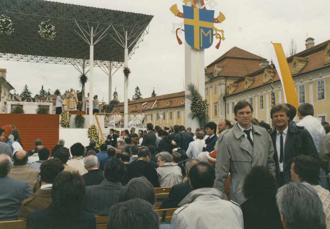 Rostislav Osička při návštěvě papeže Jana Pavla II. v Československu