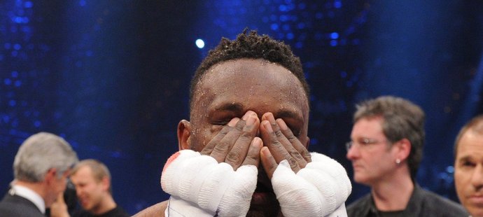 Chisora končil zklamaný, po velké bitvě podlehl Kličkovi