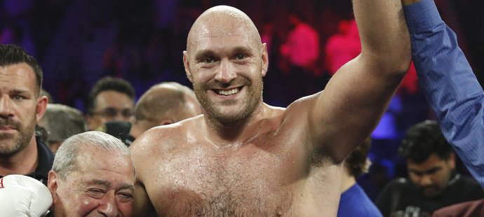 Tyson Fury se vrátil velkolepou výhrou nad Schwarzem