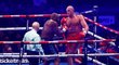 Tyson Fury v souboji s Derekem Chisorou
