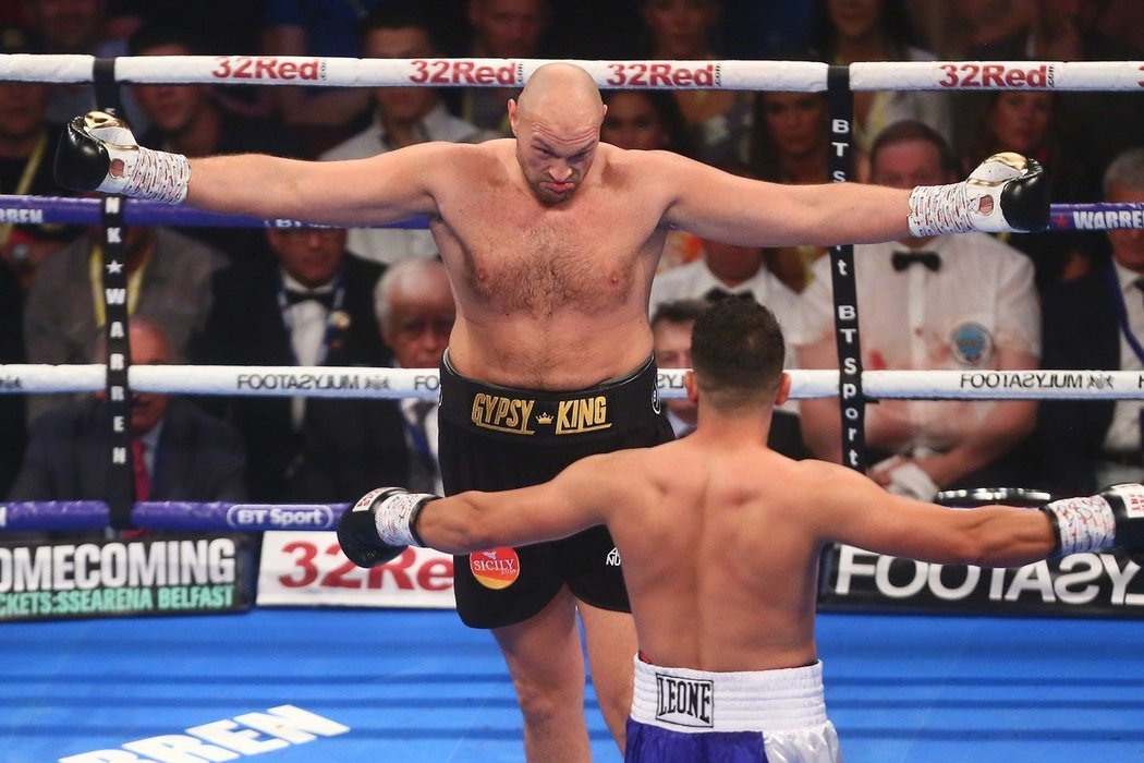 Známý boxerský rebel Tyson Fury je zpátky v ringu!