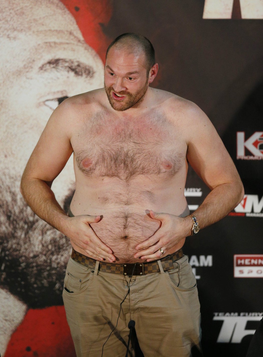 Porazilo tě tlusté prase, vysmíval se Tyson Fury Vladimiru Kličkovi