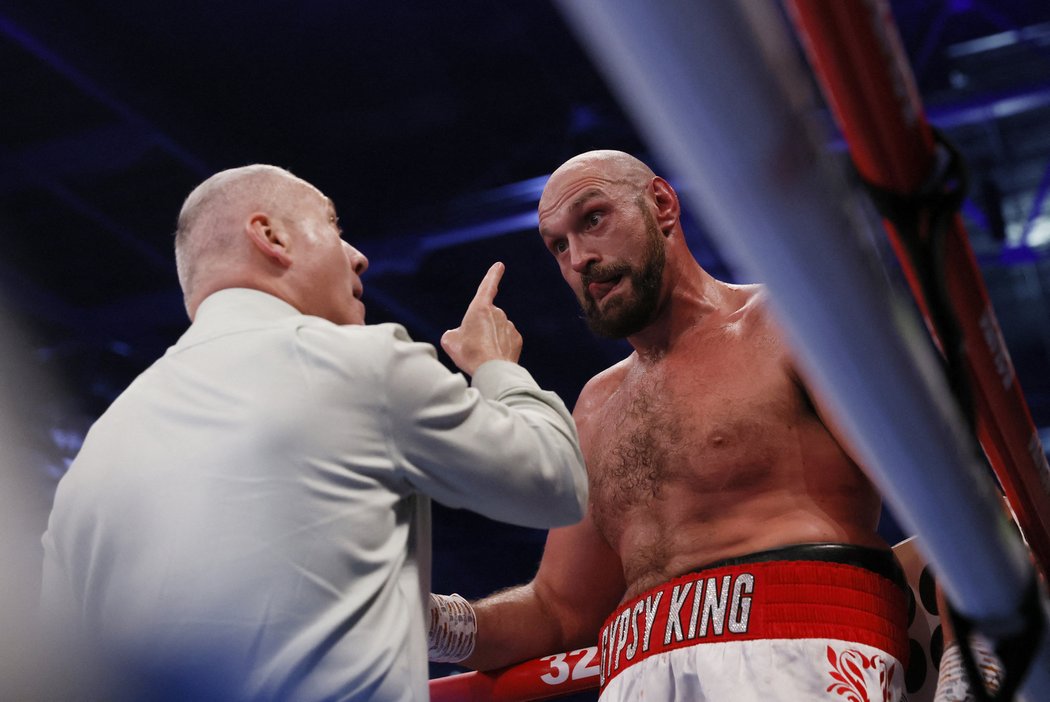 Tyson Fury obhájil ve Wembley svůj pás