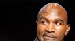 Holyfield bude boxovat pro charitu