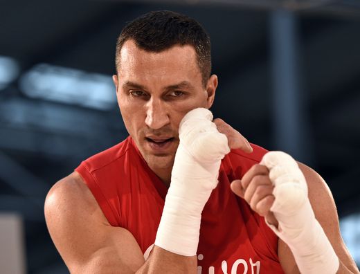 Boxer Vladimir Kličko trénuje na zápas Boxer Vladimir Kličko trénuje na zápas