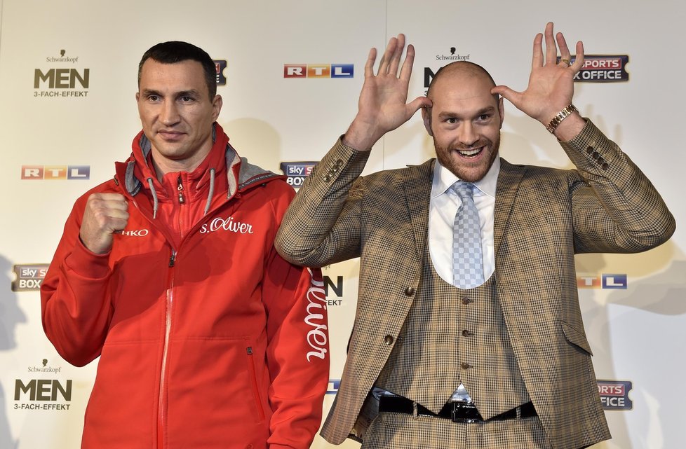 Vladimir Kličko a Tyson Fury před duelem