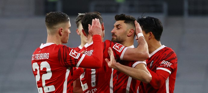Freiburg slaví výhru nad Leverkusenem