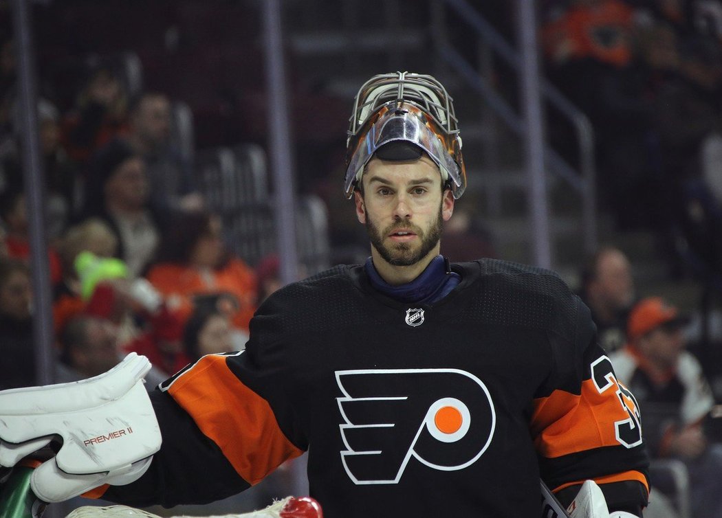 Zkušený brankář Cam Talbot v NHL oblékal dresy New York Rangers, Edmontonu i naposledy Philadelphie.