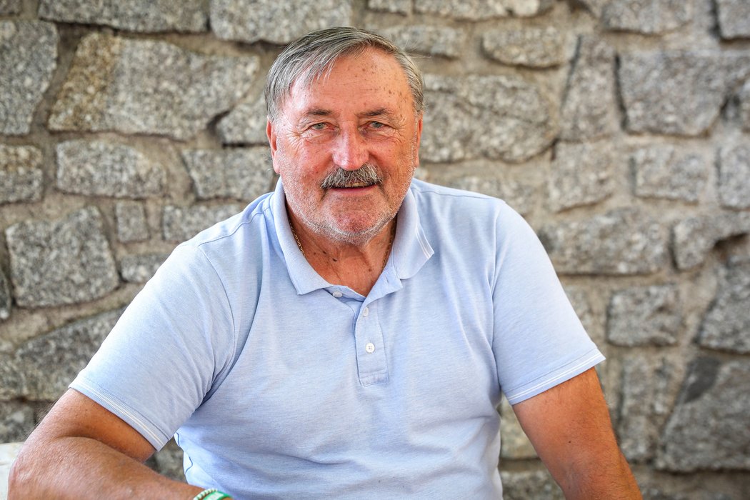 Legendární fotbalista Antonín Panenka se momentálně srovnává se ztrátou dcery