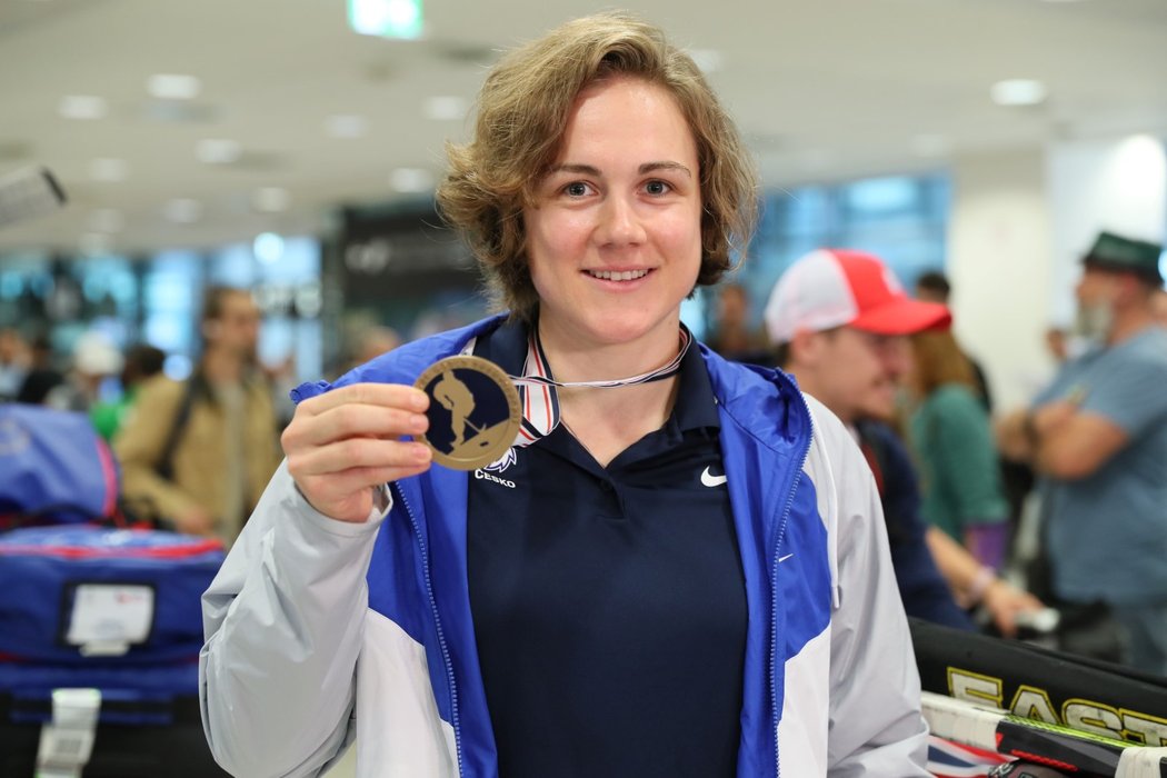 Karolína Erbanová s medailí