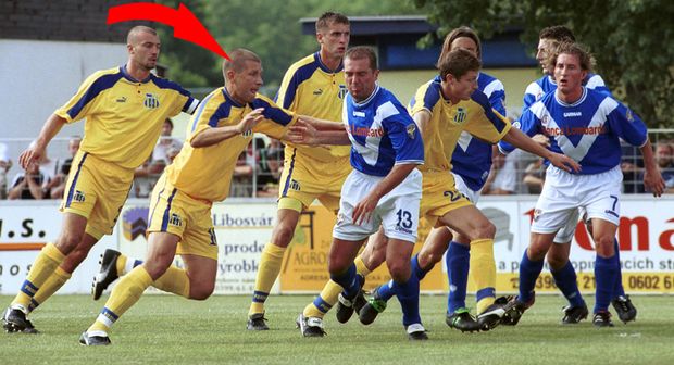 Roman Hogen v roce 2001, kdy hrál ligu za Blšany Roman Hogen v roce 2001, kdy hrál ligu za Blšany