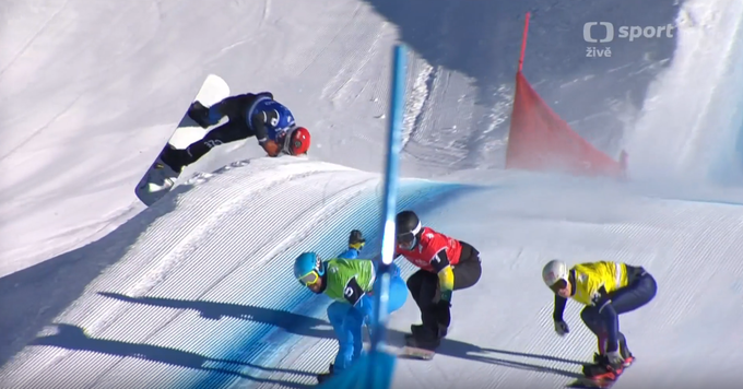 Těžký pád parťáka Adamczykové! Choura vyletěl mimo trať a na chvíli ztratil vědomí Těžký pád parťáka Adamczykové! Choura vyletěl mimo trať a na chvíli ztratil vědomí