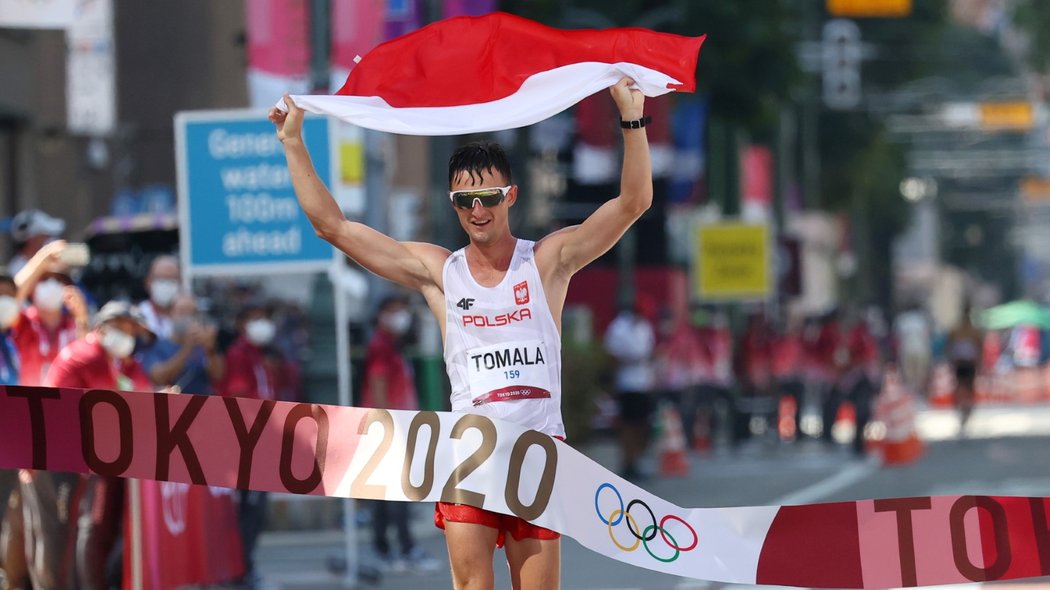 Polák Dawid Tomala získal zlato v chůzi na 50 km