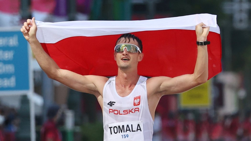 Polák Dawid Tomala získal zlato v chůzi na 50 km