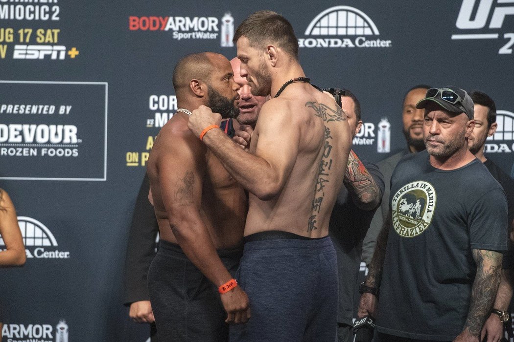 Stipe Miocic a Daniel Cormier při vážení