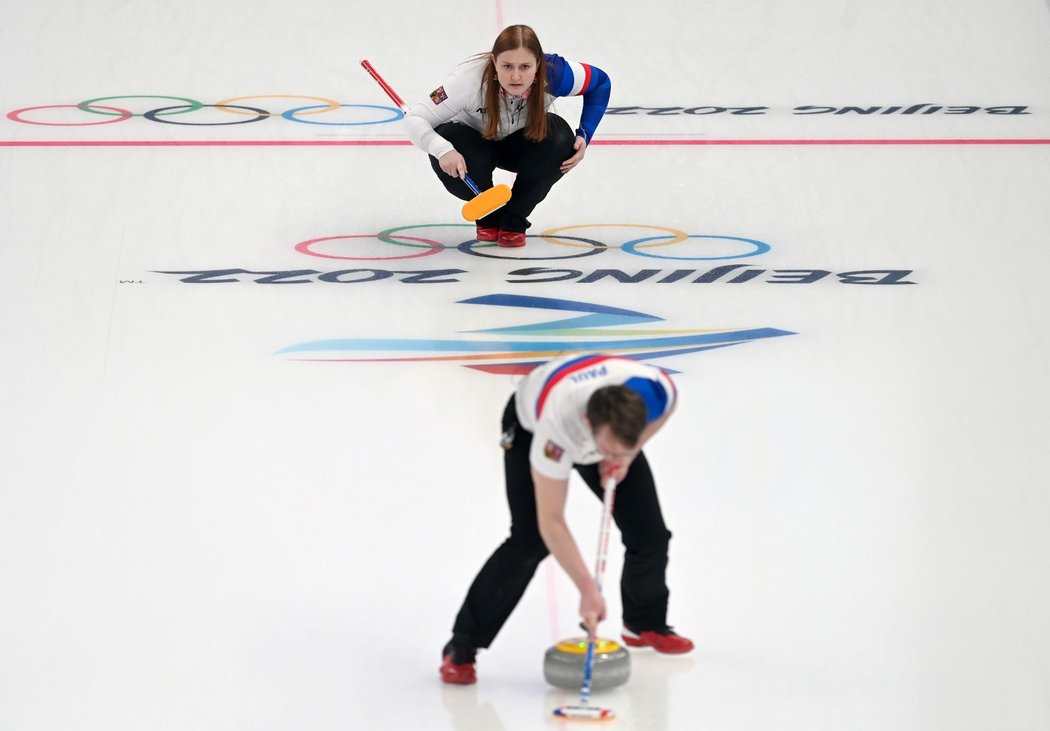 Zuzana a Tomáš Paulovi během turnaje smíšených dvojic proti Kanaďanům