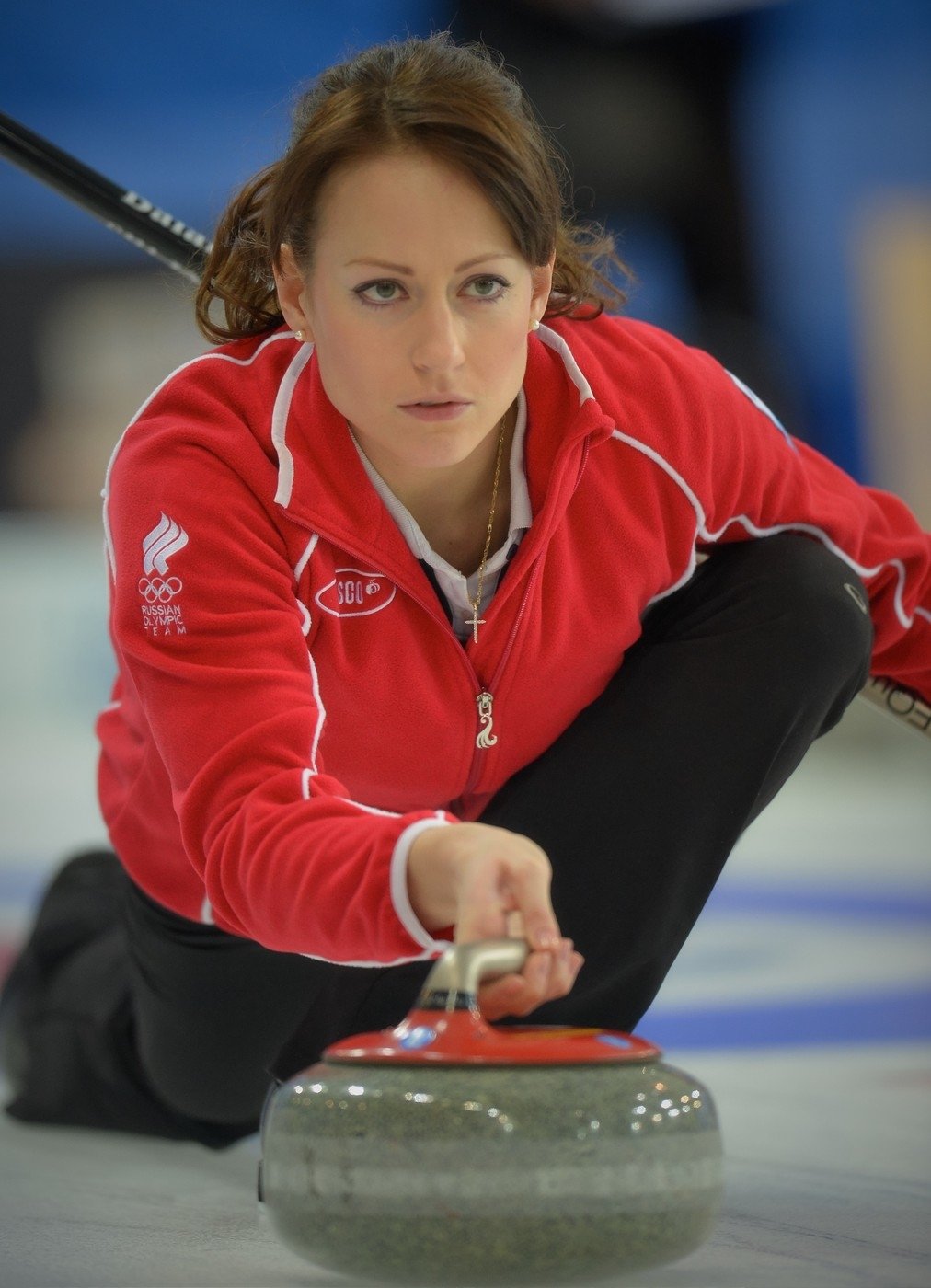 Další z ruských curlingových krásek, Jekatěrina Galkina