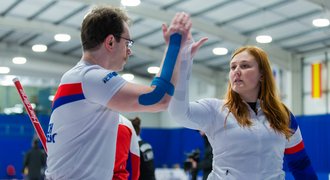 Český curling na olympiádě! Manželé Paulovi zvládli klíčový zápas s Američany