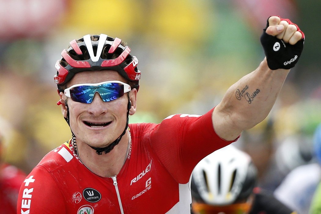 Německý cyklista André Greipel po jednom z etapových vítězství na Tour de France