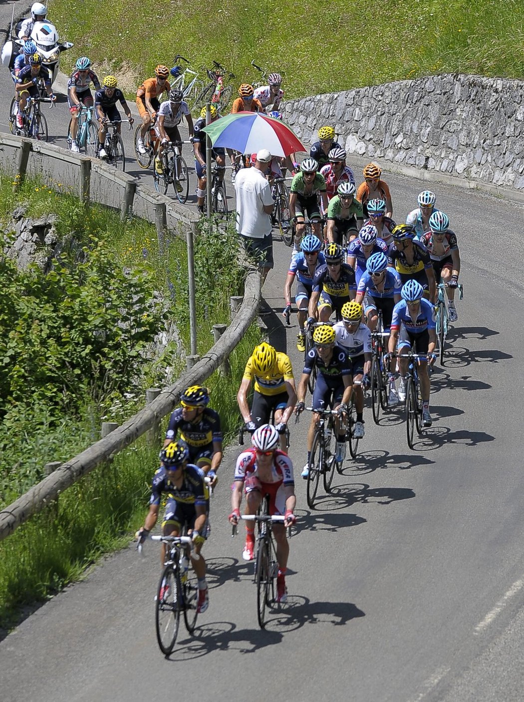 Cyklisté mají na Tour de France za sebou druhou etapu v Pyrenejích. Čech Roman Kreuziger už je pátý v průběžné klasifikaci