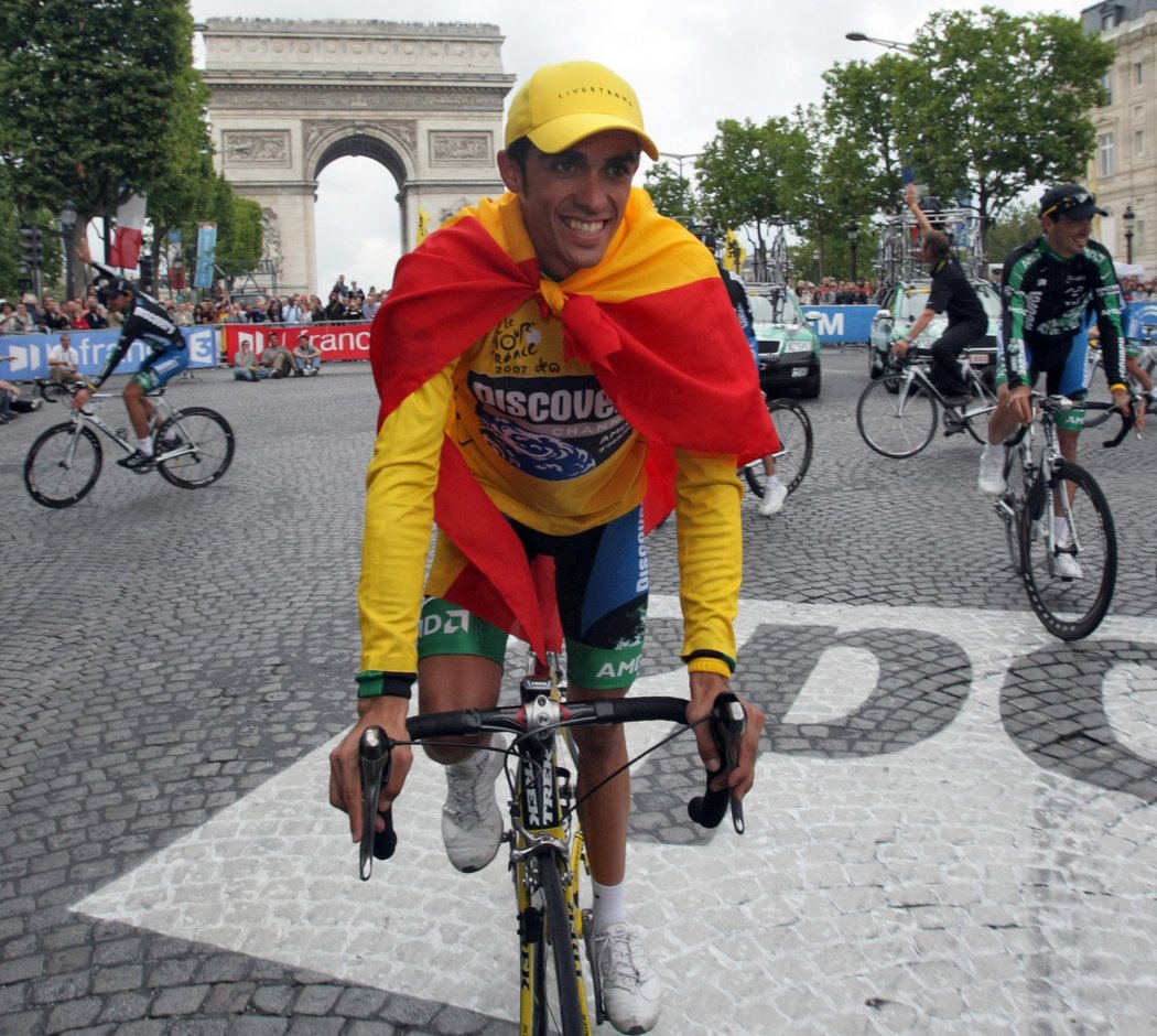 Slavný ex-cyklista Alberto Contador se svým fanouškům na sociální síti svěřil, že mu museli odoperovat více než sto nádorů!