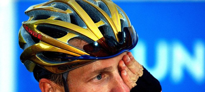 Dopingový hříšník Lance Armstrong si na oficiálních akcích nezajezdí