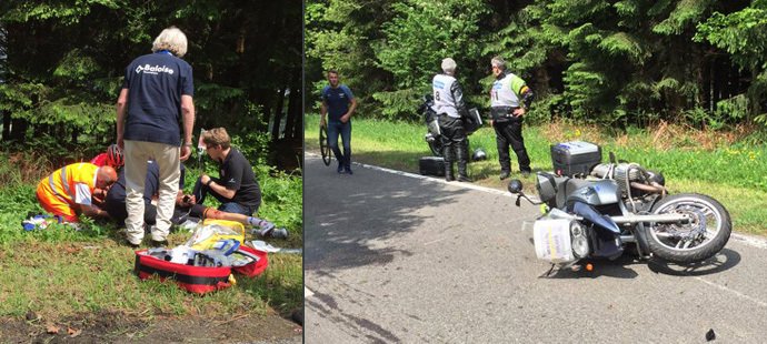 Při cyklistickém závodě Kolem Belgie měly dvě motorky kolizi, při které bylo zraněno celkem 19 závodníků, Stig Broeckx je v kómatu