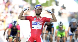 Nacer Bouhanni ovládl na Giru už třetí spurt, Evans stále vede