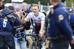 Český cyklista Tomáš Vakoč se raduje po triumfu v jarní klasice Brabantský šíp