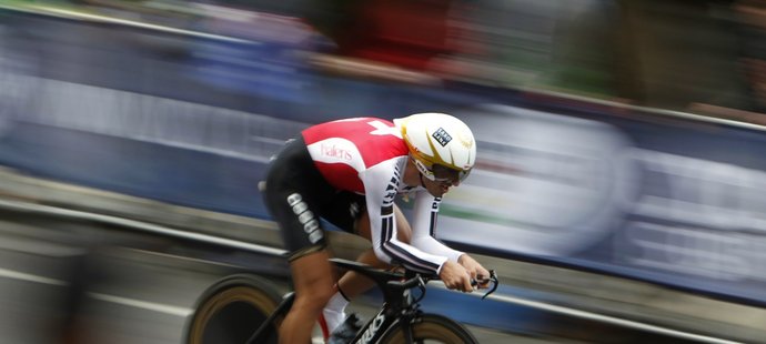 Fabian Cancellara na trati své čtvrté vítězné časovky na mistrovství světa za sebou