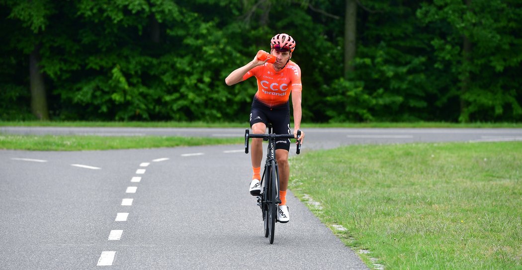 Český cyklista Jan Hirt pózuje v barvách svého týmu CCC