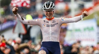Nizozemská nadvláda na cyklokrosovém MS. Ženy braly všechny medaile