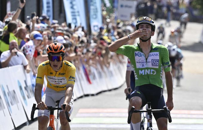 Czech Tour vyhrál Američan August, poslední etapu ovládl Ital. Nejlepší Čech celkově sedmý Czech Tour vyhrál Američan August, poslední etapu ovládl Ital. Nejlepší Čech celkově sedmý