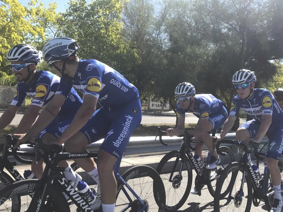 Cyklisté stáje Deceuninck-QuickStep