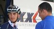 Julian Alaphilippe v rozhovoru s René Andrlem. Uhodli byste, že mladík v modrém dresu bude o pár let později vévodit Tour de France?