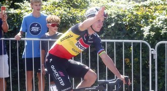 Evenepoel v slzách. Den po výbuchu na Tourmaletu si dojel pro výhru