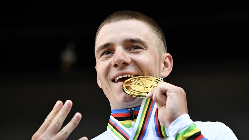 Král časovky Remco Evenepoel