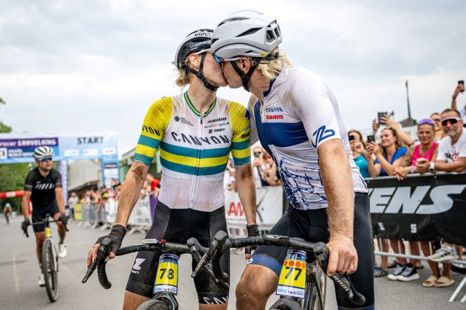 Místo jachty české bláto. Bottas propadl cyklistice díky přítelkyni, v Hlinsku si vyjel MS Místo jachty české bláto. Bottas propadl cyklistice díky přítelkyni, v Hlinsku si vyjel MS