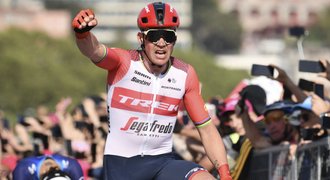 Tour, Vuelta a teď také Giro. Pedersen zkompletoval sbírku, dál vede Nor