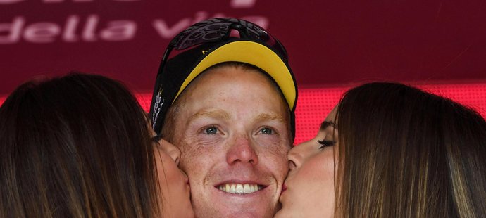 Nizozemský cyklista Steven Kruijswijk vede i po nedělní časovce slavné Giro.