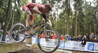 Biker Kulhavý dojel třetí v SP v Albstadtu, vyhrál Němec Absalon