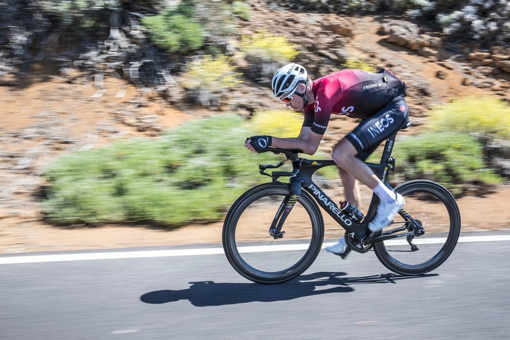 Čtyřnásobný šampion Tour de France Chris Froome na tréninku týmu Ineos, dříve Sky